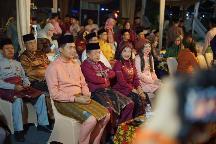 Sekda Muarojambi Hadiri Acara Malam Keagungan Melayu Jambi