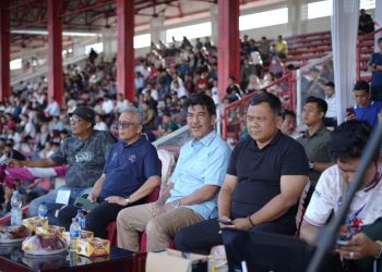 PJ Bupati Raden Najmi Didampingi Sekda Budhi Hartono Nonton Bareng Gubernur Cup
