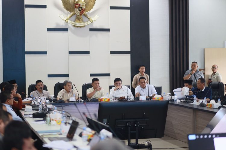 DPRD Jambi Komitmen Tuntaskan Persoalan Honorer