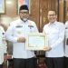 Pemprov Jambi Terima Penghargaan dari BPS Provinsi Jambi