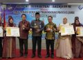 Pjs Gubernur Sudirman Serahkan Anugerah Penghargaan Produktivitas Siddhakarya