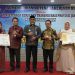 Pjs Gubernur Sudirman Serahkan Anugerah Penghargaan Produktivitas Siddhakarya