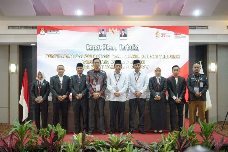 Sekda Kabupaten Muaro Jambi Budhi Hartono Hadiri Gelar Rapat Pleno Terbuka Penetapan Calon Bupati dan Wakil Bupati Muaro Jambi