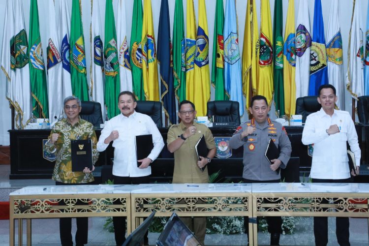 KPK bersama Kemendagri, Kejagung, Polri, dan BPPIK Sepakat Perkuat Pengawasan Perizinan di Daerah