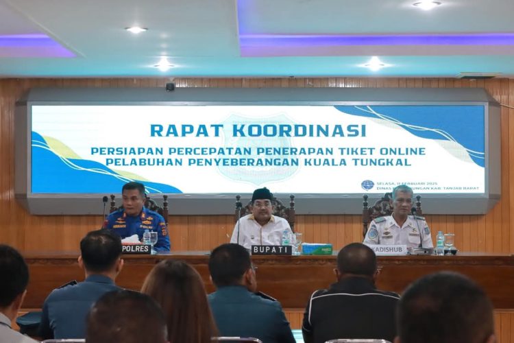 Demi Layanan Prima, Bupati Tanjab Barat Terapkan Sistem Tiket Online di Pelabuhan Penyeberangan