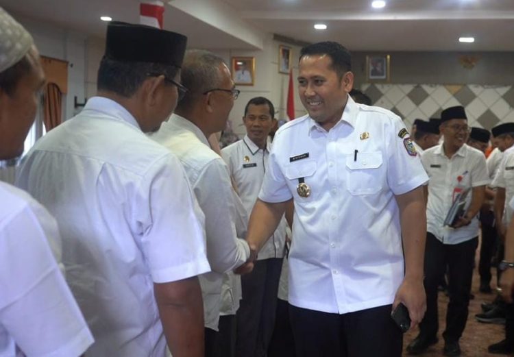 Rapat Perdana dengan OPD, Bupati Merangin M Syukur akan Menata Pedagang Kaki Lima dan Kota Bersih dari Sampah