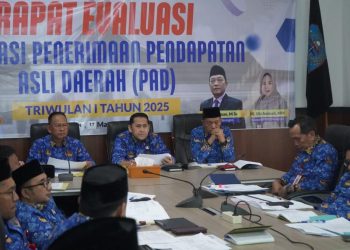 Bupati Merangin Pimpin Rapat Evaluasi Realisasi PAD, Daerah Harus Bisa Cari Duit, Bukan Menghabiskan