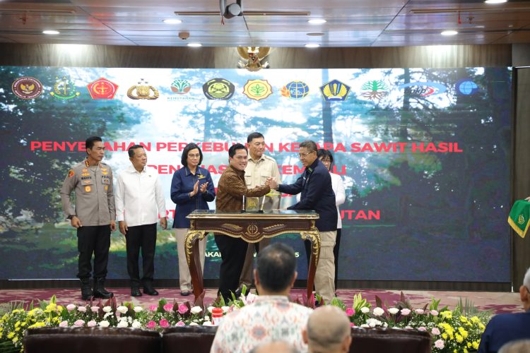 Kejaksaan Agung Serahkan Kawasan Hutan Kepada Menteri Keuangan dan Menteri BUMN untuk Dikelola PT Agrinas Palma Nusantara