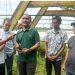 upati Tinjau Jembatan Gantung Di Desa Penegah Dan Pulau Aro Sebrang Kecamatan Pelawan Kabupaten serolangonÂ