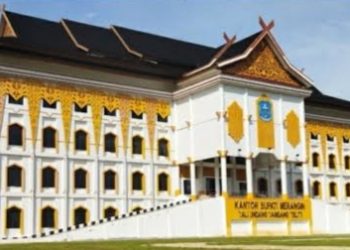 Untuk Jaga Kebersihan Kantor Bupati Merangin, Kabag Umum Harapkan Kerjasama dari Semua Pihak