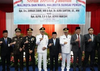Gubernur Al Haris Yakin Alfin-Azhar Selesaikan Permasalahan Banjir dan Sampah