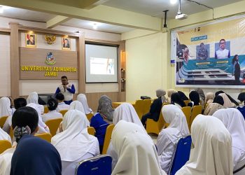 Kartini Muda Aman dan Menawan di Perjalanan, Sinsen dan Satlantas Kota Jambi Gelar Seminar Safety Riding di Universitas Adiwangsa Jambi