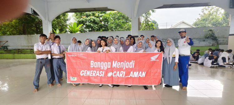 #Cari_aman Bareng Honda, Pelajar Jambi Antusias Ikuti Edukasi Keselamatan
