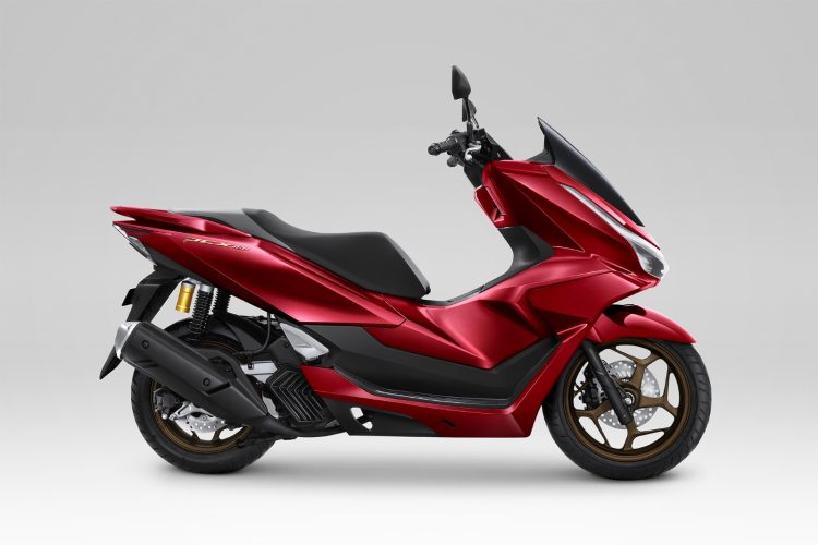 Sensasi Tarikan New Honda PCX160 Buktikan Performa Andal di Berbagai Kondisi Perjalanan