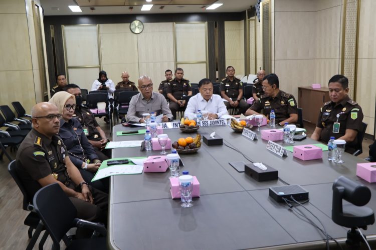 JAM-Intel Kejaksaan Agung Sosialisasikan Pengawasan Penyelenggaraan Perizinan di Daerah