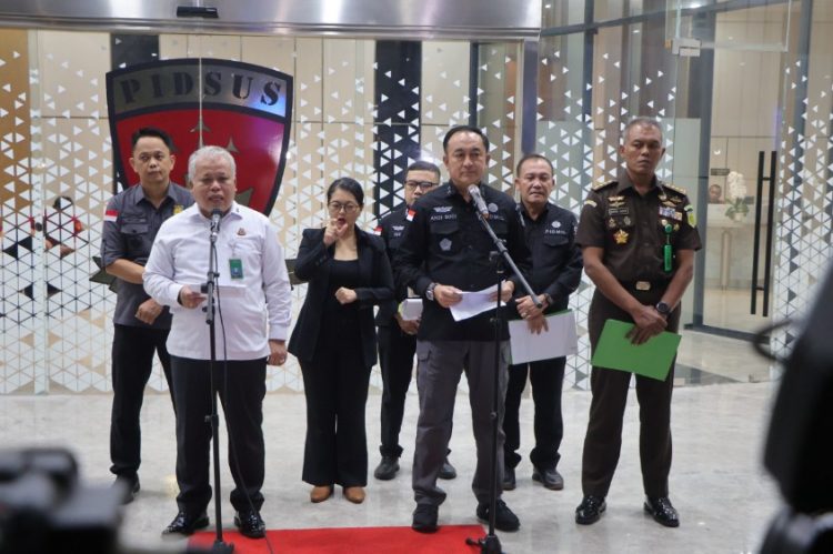 Kejaksaan Agung Tetapkan 3 Orang Sebagai Tersangka Korupsi Satelit Slot Orbit 1230 BT di Kementerian Pertahanan