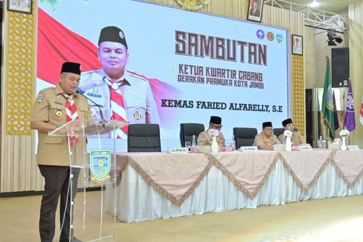 Kemas Faried Dilantik jadi Ketua Kwarcab Gerakan Pramuka Kota Jambi