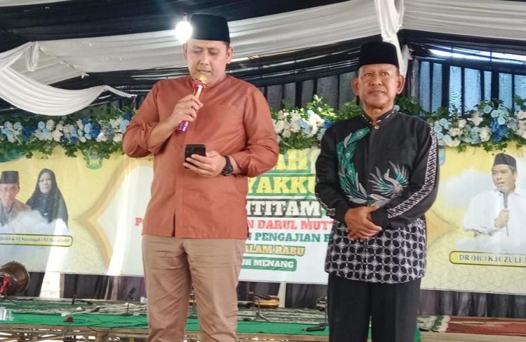 Bupati Merangin H M Syukur dan Wabup H A Khafidh Beri Motivasi Para Santri di  Pondok Pesantren Darul Muttaqien
