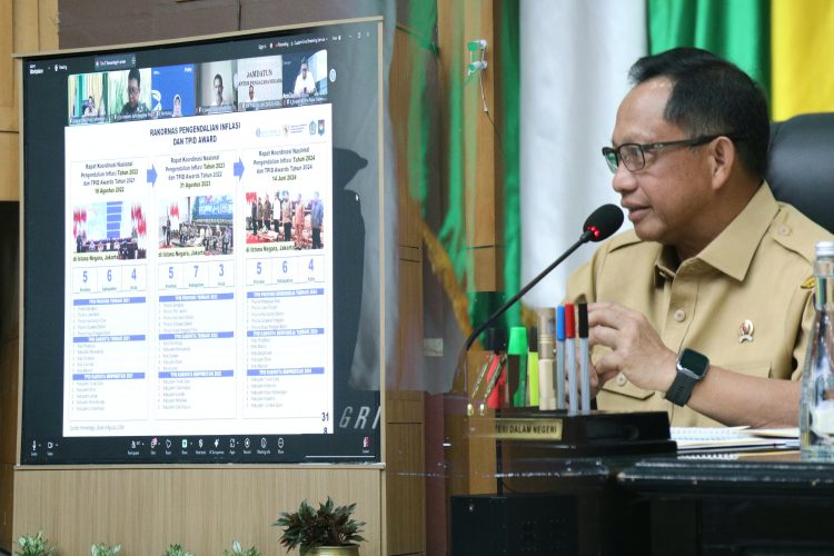Mendagri Tegaskan Kepala Daerah Wajib Perhatikan Pertumbuhan Ekonomi