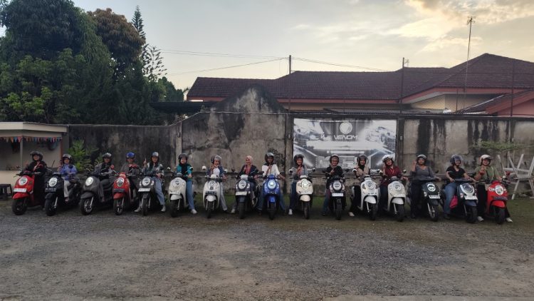 Sinsen Ajak Perempuan Jambi Ekspresikan Diri Lewat Scoopy Velocreativity
