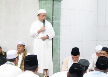 Safari Subuh Keliling, Gubernur Al Haris Himbau Masyarakat Tidak Melalaikan Shalat