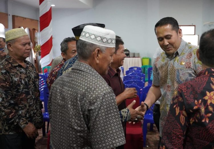 Bupati Merangin H M Syukur Kumpulkan Ketua RT Bahas Menuntaskan Sampah di Wilayahnya