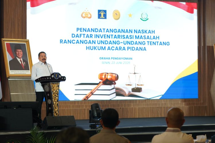 Jaksa Agung Tandatangani Naskah DIM RUU KUHAP Untuk Sistem Hukum Acara Pidana yang Adaptif