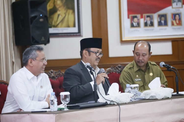 Menteri PPN Rachmat Pambudy : Kepala Daerah Berperan Penting Selaraskan Perencanaan Pembangunan Pusat dan Daerah