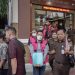 Tim Penyidik Kejaksaan Agung Serahkan 9 orang Tersangka dan Barang Bukti Tahap II Kasus Korupsi Minyak Mentah PT Pertamina
