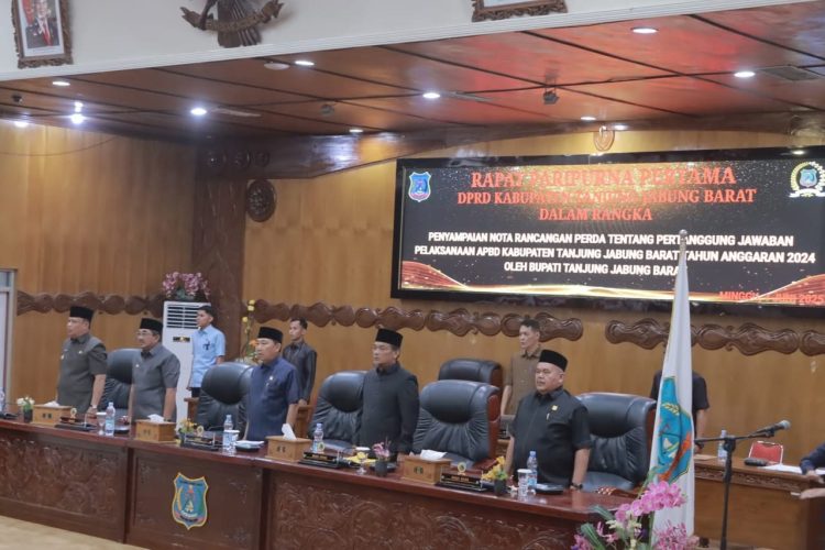 Bupati Anwar Sadat Sampaikan Nota Pengantar Ranperda Pertanggungjawaban APBD 2024 di Paripurna DPRD