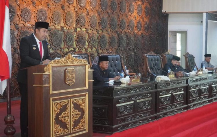 Rapat Paripurna Pertama DPRD Merangin, Bupati H M Syukur Sampaikan RPD Pelaksanaan APBD 2024