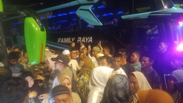194 Jemaah Haji Kabupaten Merangin Tahun 2025 Kloter 20 Kembali Dengan Selamat