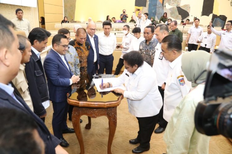 Wamendagri Ribka Haluk : Pemerintah Setuju Lanjutkan Pembahasan 10 RUU Kabupaten/Kota ke Tingkat II