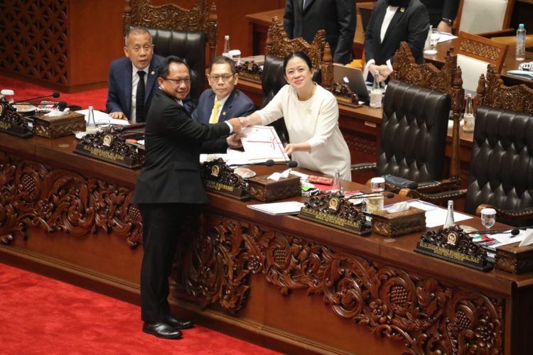 10 RUU Kabupaten/Kota Disetujui Menjadi Undang-Undang, Mendagri: Perkuat Kepastian Hukum dan Tata Wilayah