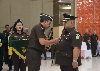 Kepala Kejaksaan Tinggi Riau Lantik Pejabat Eselon III, Ini Nama-Namanya