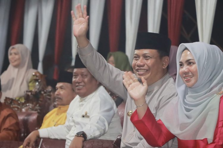 6.000 Guru Madrasah dan Dai Desa Sudah Terima Bantuan, Wabup Katamso Tegaskan Komitmen Pemkab Tanjab Barat