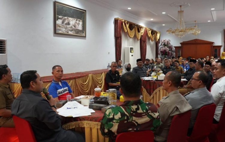 Plt Kasat SatPol Sayuti Hadiri Rapat Bersama Bupati Merangin Persiapan HUT Kemerdekaan RI Ke-80