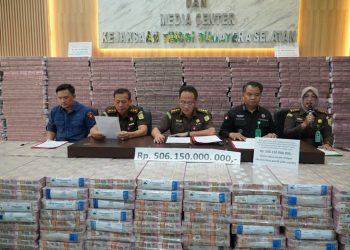 Kejaksaan Tinggi Sumsel Sita Uang Rp506 Milyar Terkait Kasus Korupsi Pemberian Kredit Ke PT. BSS dan PT. SAL Â
