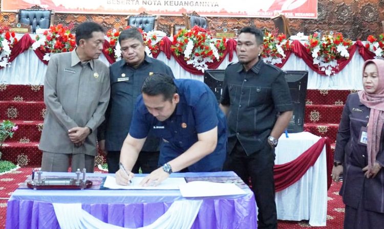 Semua Fraksi DPRD Menyetujui, Ranperda RPJMD Merangin 2025-2029 Jadi Perda 