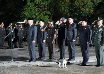 Wabup Merangin H A Khafidh Pimpin Apel Kehormatan dan Renungan Suci di TMP Patriot Bhakti