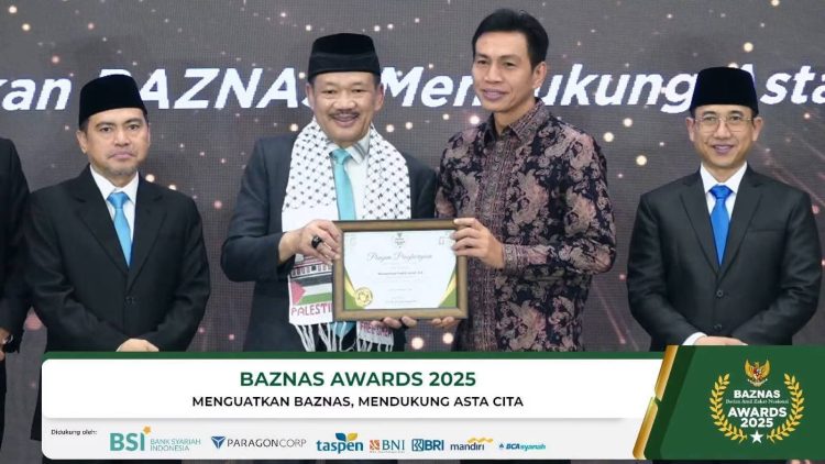 Bupati Fadhil Terima Penghargaan Baznas Award dan Kepala Daerah Award 2025