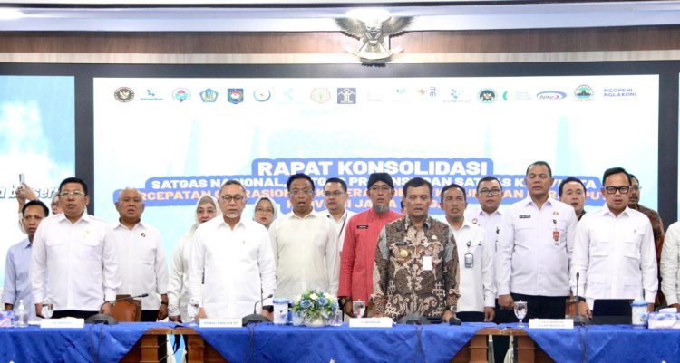 Wamendagri Bima Arya Ingatkan Kepala Daerah Aktifkan Satgas Kopdeskel Merah Putih