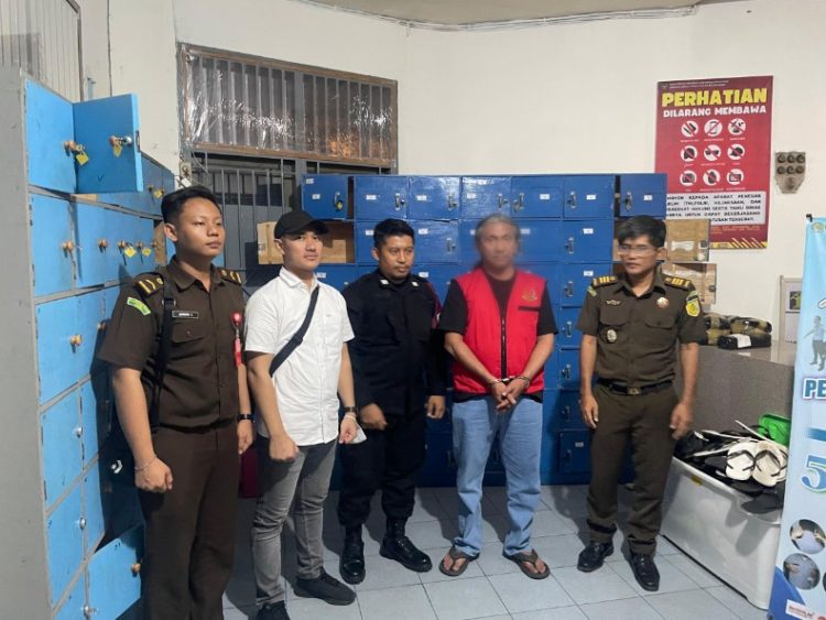 Bersama Tim Tabur Kejagung, Kejati Jambi Tangkap DPO Kasus Penipuan