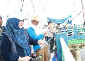 Meriahkan HUT RI dan Hari Jadi Daerah, Bupati Anwar Sadat Buka Lomba Mancing Mania Kuala Tungkal