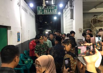Panglima TNI Melayat ke Rumah Duka Almarhum Driver Ojol Affan Kurniawan Sampaikan Belasungkawa