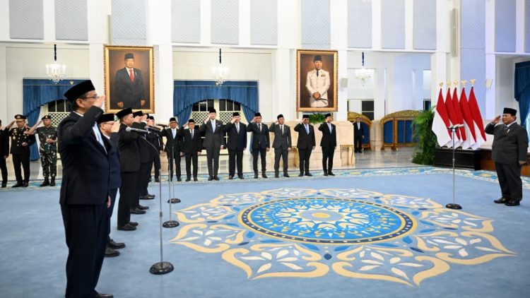 Presiden Prabowo Lantik Empat Menteri dan Satu Wakil Menteri Kabinet Merah Putih