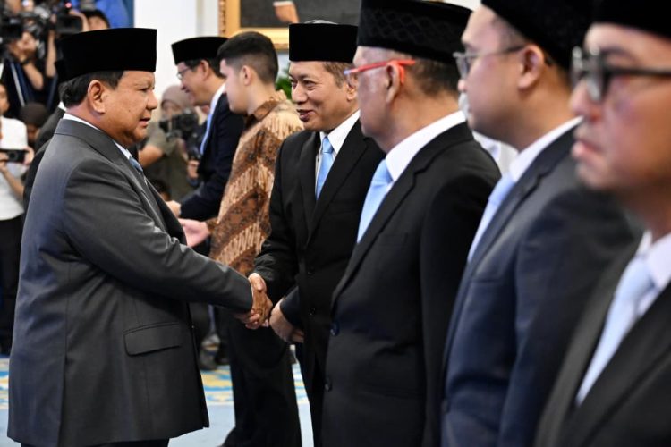 Presiden Prabowo Melantik Menteri dan Wakil Menteri Formasi Baru Kabinet Merah Putih, Menko Polkam Ad Interim Segera Ditetapkan