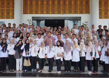 Bahas Persoalan Gaji, Bupati Merangin Audensi dengan Tenaga Honorer Kerja Lebih 2 Tahun ikut Tes CPNS Tidak Masuk Database