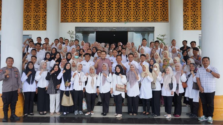 Bahas Persoalan Gaji, Bupati Merangin Audensi dengan Tenaga Honorer Kerja Lebih 2 Tahun ikut Tes CPNS Tidak Masuk Database