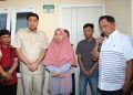 Mendagri Bersama Menteri PKP  Menyerahkan Rumah untuk Keluarga Almarhum Affan Kurniawan